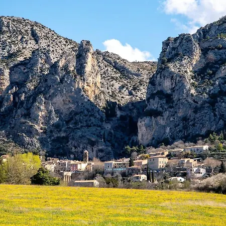 Vous Viendrez Vivre Ici 2 Pièces Lavandes Garage à Moto *