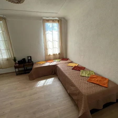 Vous Viendrez Vivre Ici 2 Pièces Lavandes Garage à Moto Appartement *